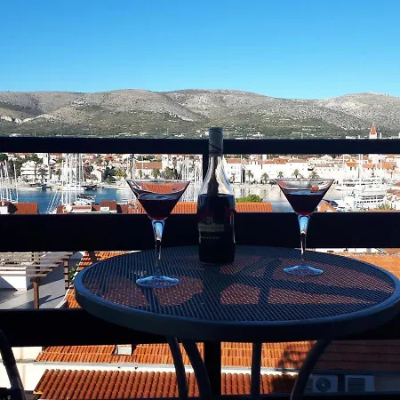 Fresh Dar Orlic Apart Otel Trogir